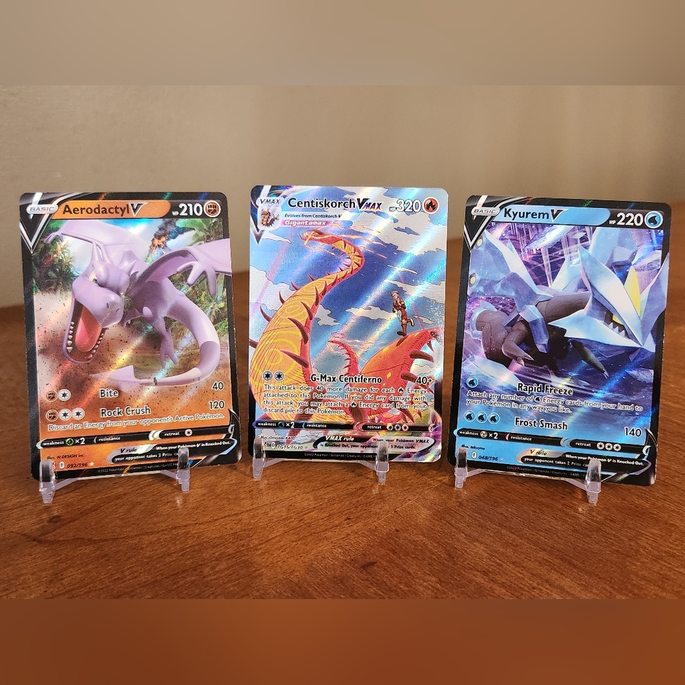 Pokemon cards- Centiskorch VMAX TG15/TG30, Aerodactyl V 092/196, Kyurem V 048/19